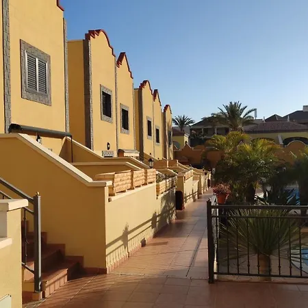 Sea View Playa El Duque Opposite 5 Star La Plantation Del Sur Hotel Дом отдыха *