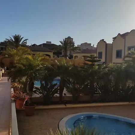 Sea View Playa El Duque Opposite 5 Star La Plantation Del Sur Hotel Дом отдыха Адехе