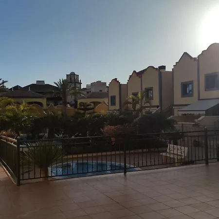 Sea View Playa El Duque Opposite 5 Star La Plantation Del Sur Hotel Дом отдыха Адехе